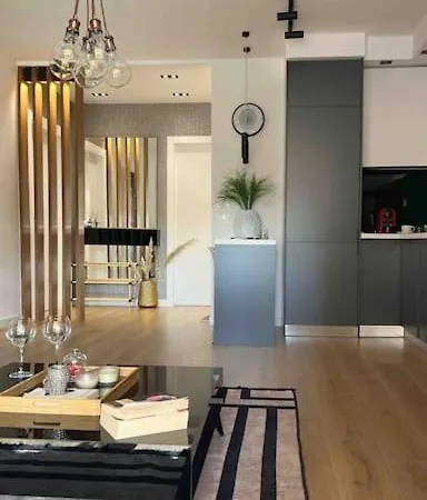 Center Thebeeapartment, Myslym Shyri Apartment Tirana